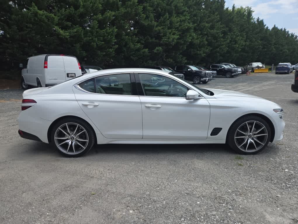 2023 Genesis G70 2.0T
