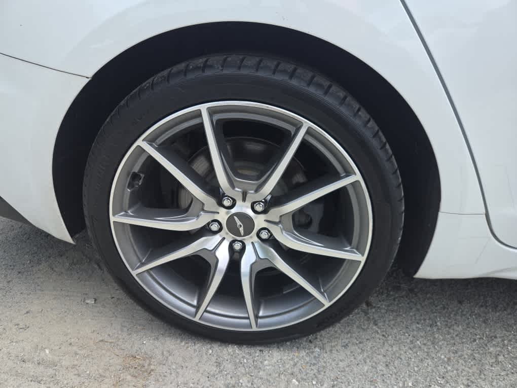 2023 Genesis G70 2.0T