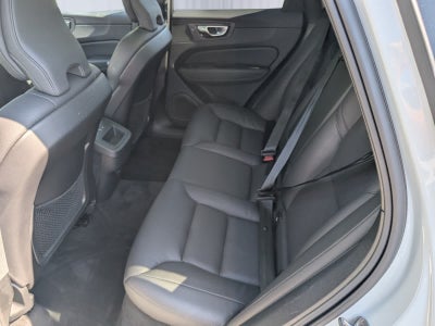 2023 Volvo XC60 Plus Bright Theme