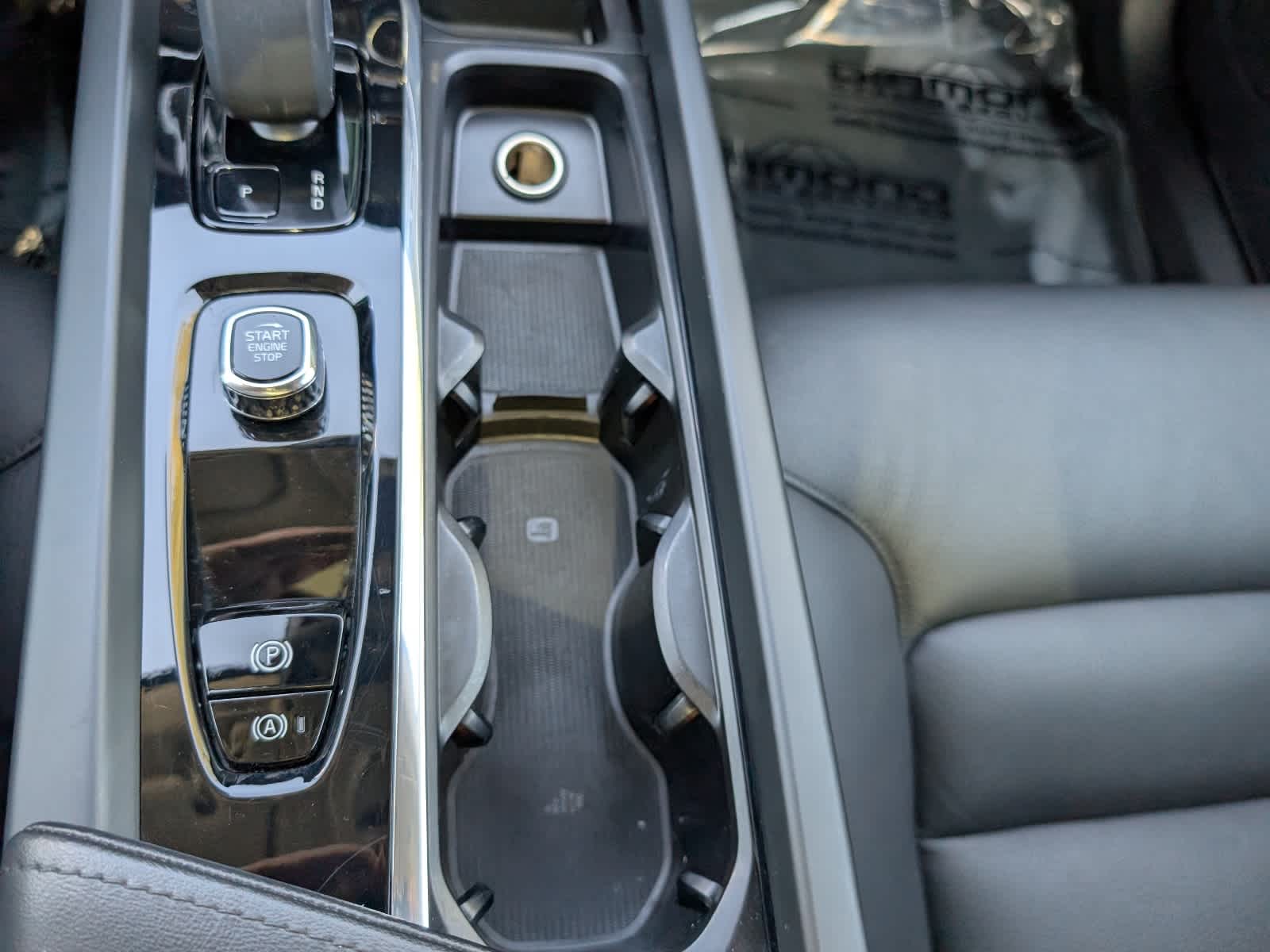 2023 Volvo XC60 Plus Bright Theme