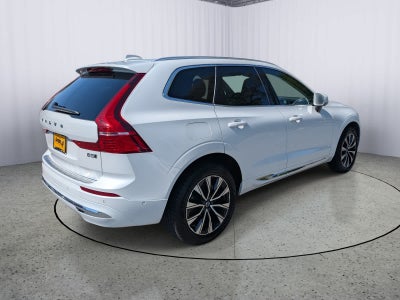 2023 Volvo XC60 Plus Bright Theme